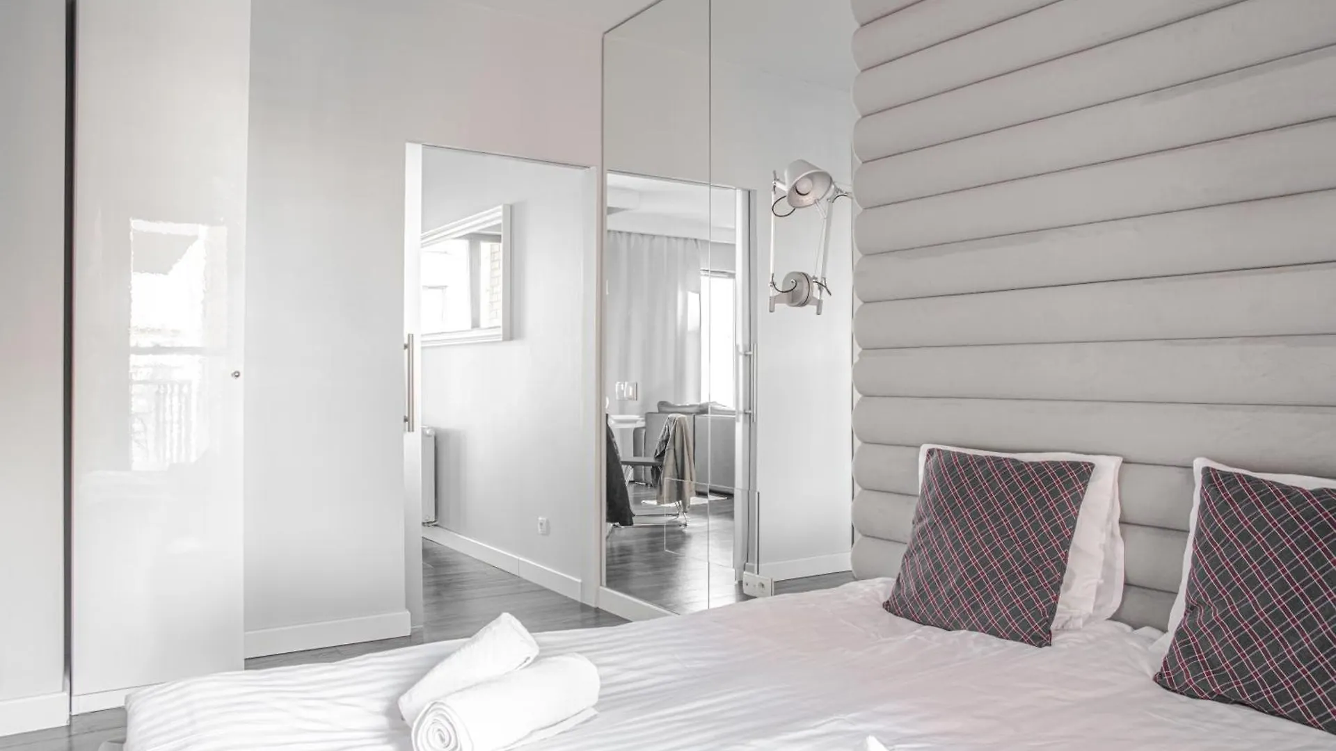 Lily Apart - Waterlane Pool & Gym Apartment Gdansk Poland